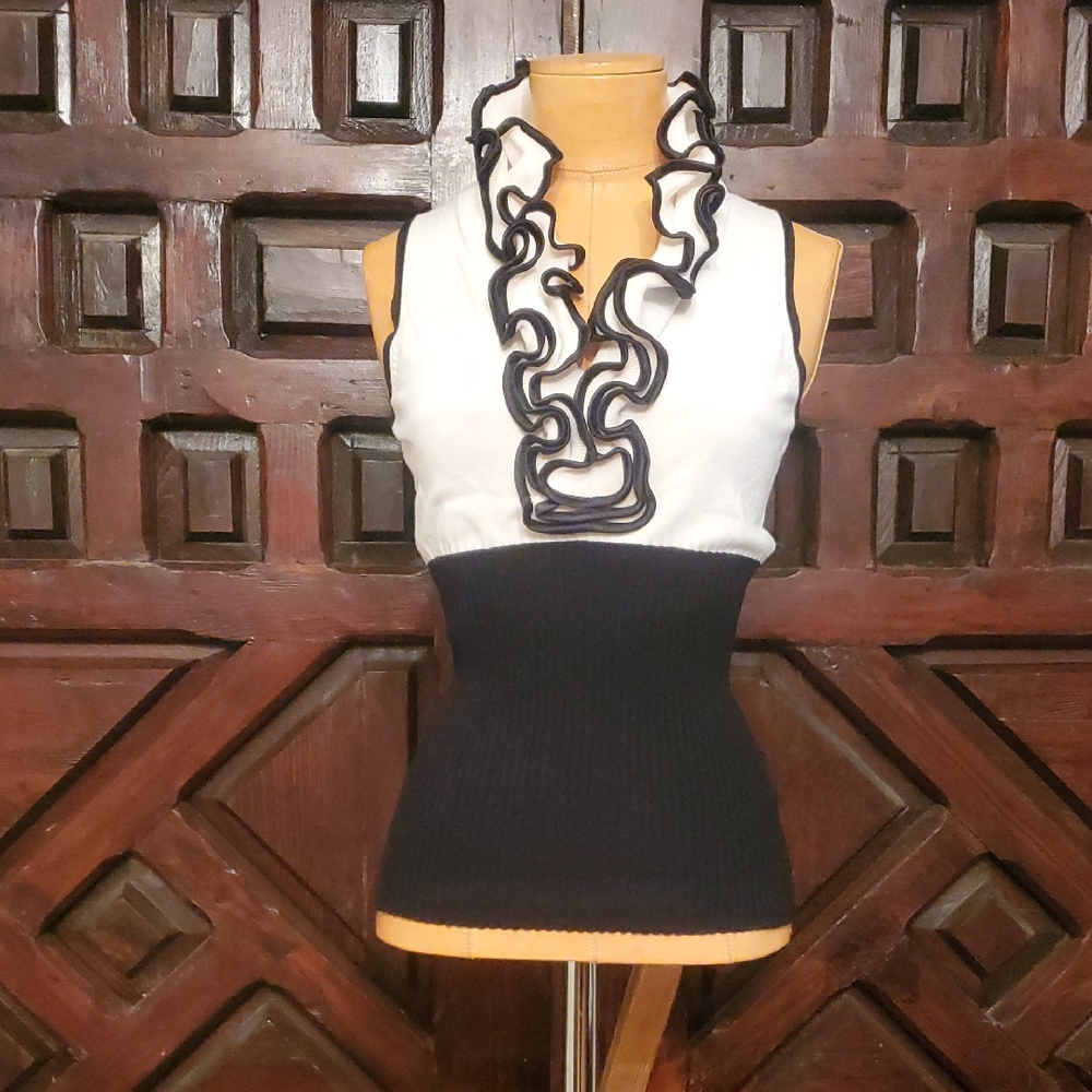 Belldini Cream and White Textured Top